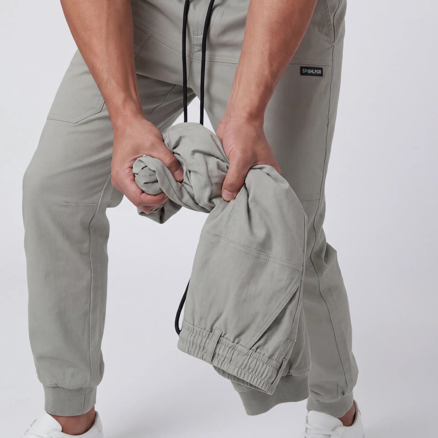 Άνετο cargo παντελόνι με μεγάλη δυνατότητα αποθήκευσης 